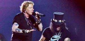 Guns N’ Roses se apresenta em arena reduzida em Bangkok após mudança de local